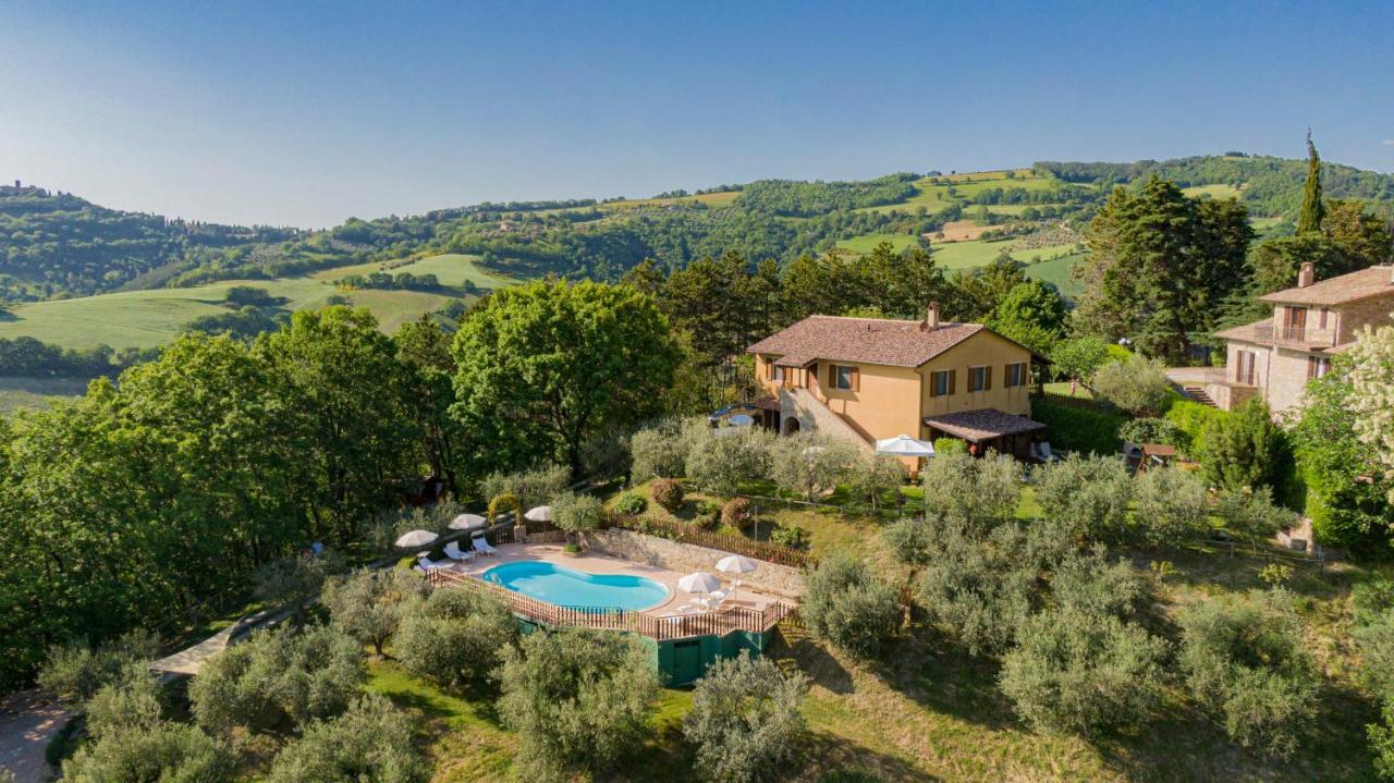 Agriturismo Le Dolci Colline Valfabbrica Luaran gambar