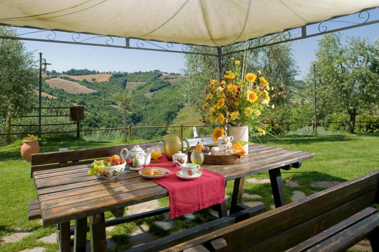 Agriturismo Le Dolci Colline Valfabbrica Luaran gambar