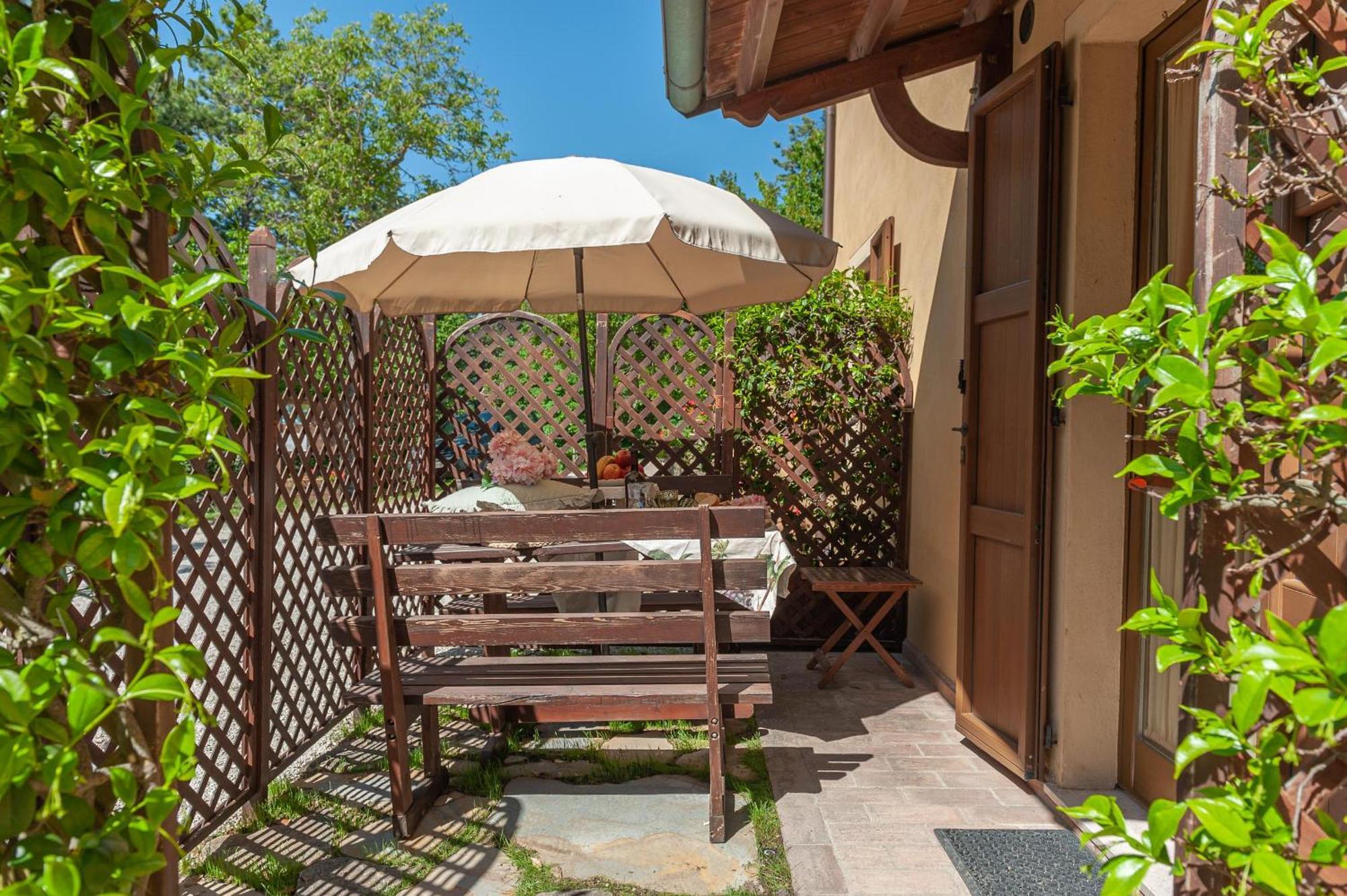 Agriturismo Le Dolci Colline Valfabbrica Luaran gambar